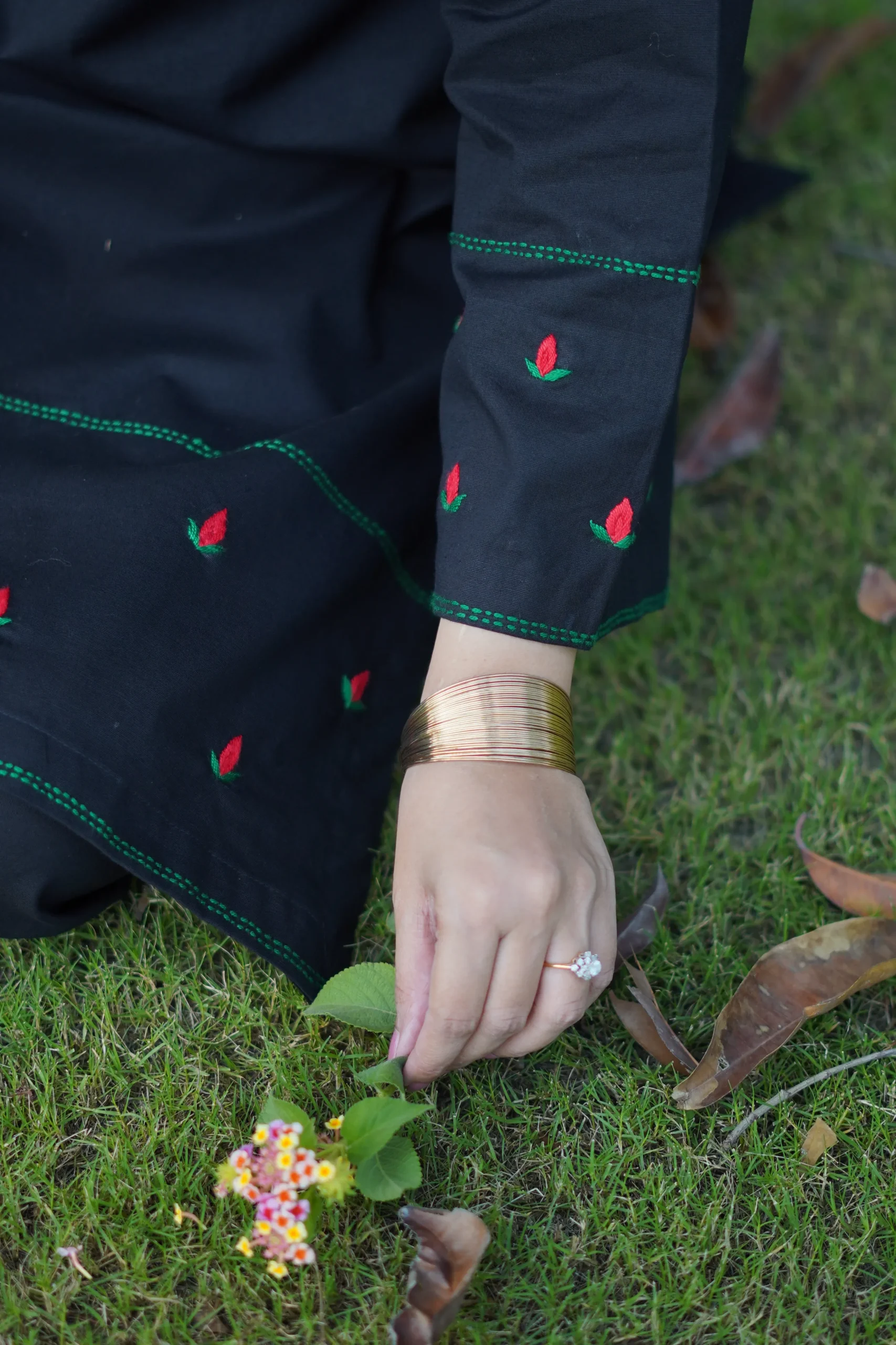 Classic Black - Image 3